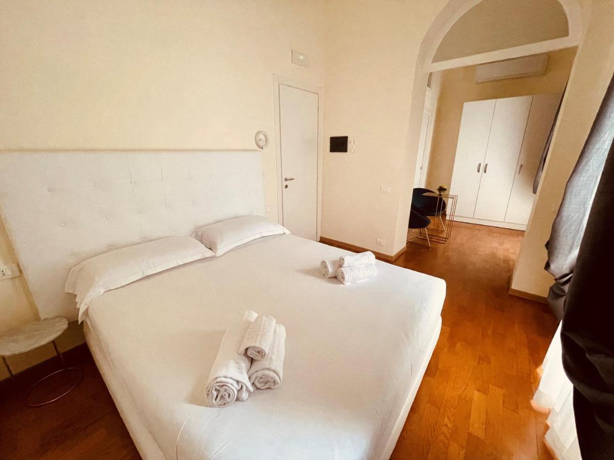 トレヴィ ローマ スイート Bed & Breakfast エクステリア 写真