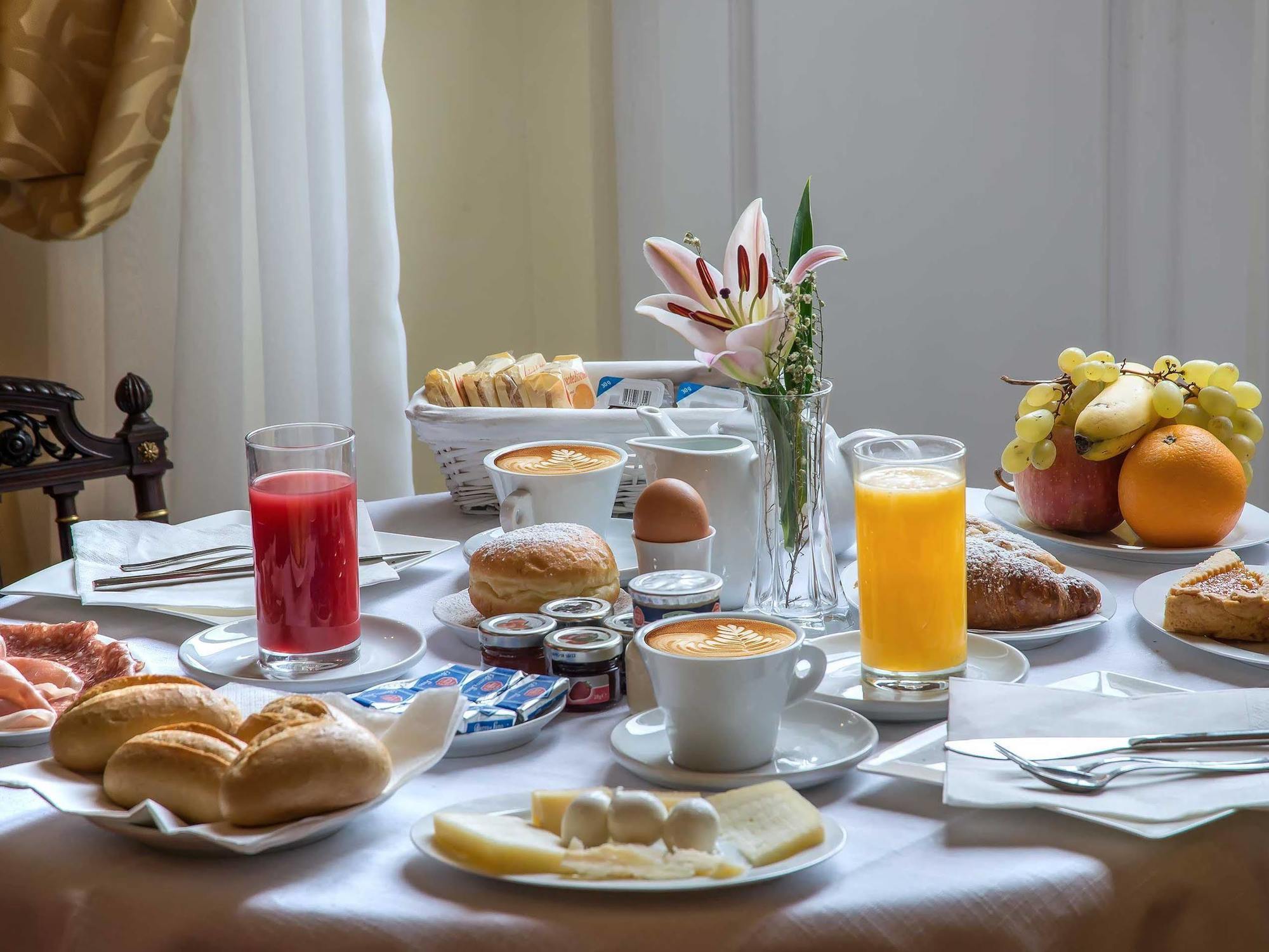 トレヴィ ローマ スイート Bed & Breakfast エクステリア 写真